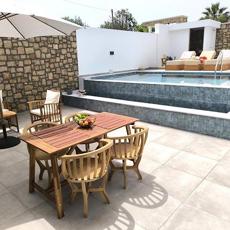 Valantina'S & Mannouel Lardos Luxury Villas Exteriör bild
