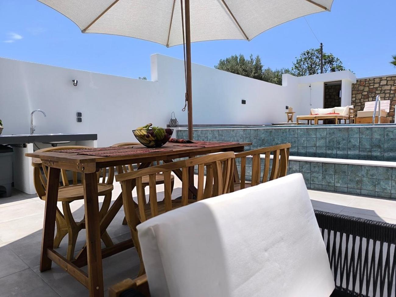 Valantina'S & Mannouel Lardos Luxury Villas Exteriör bild