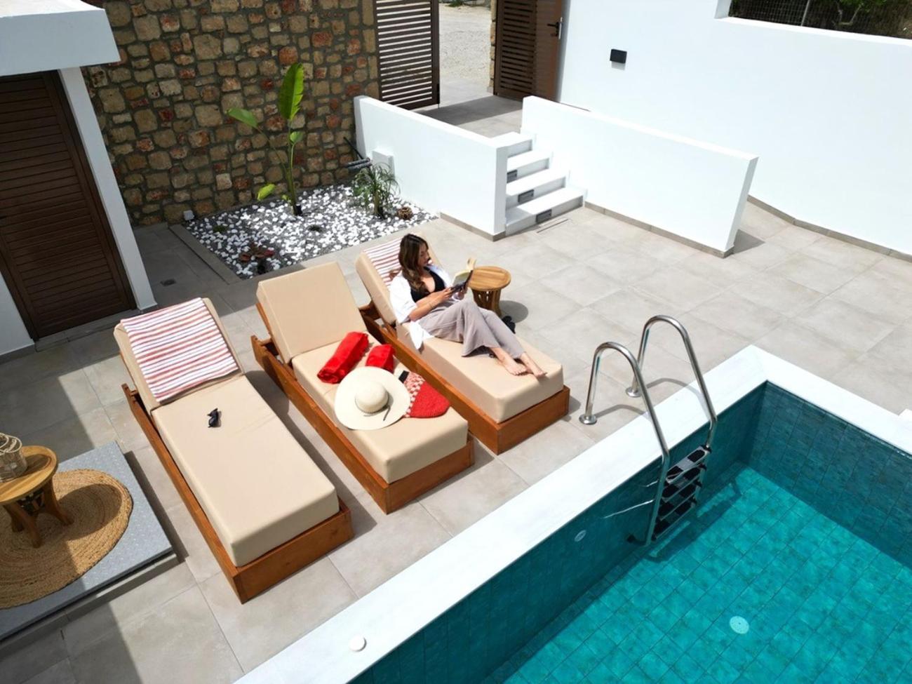 Valantina'S & Mannouel Lardos Luxury Villas Exteriör bild